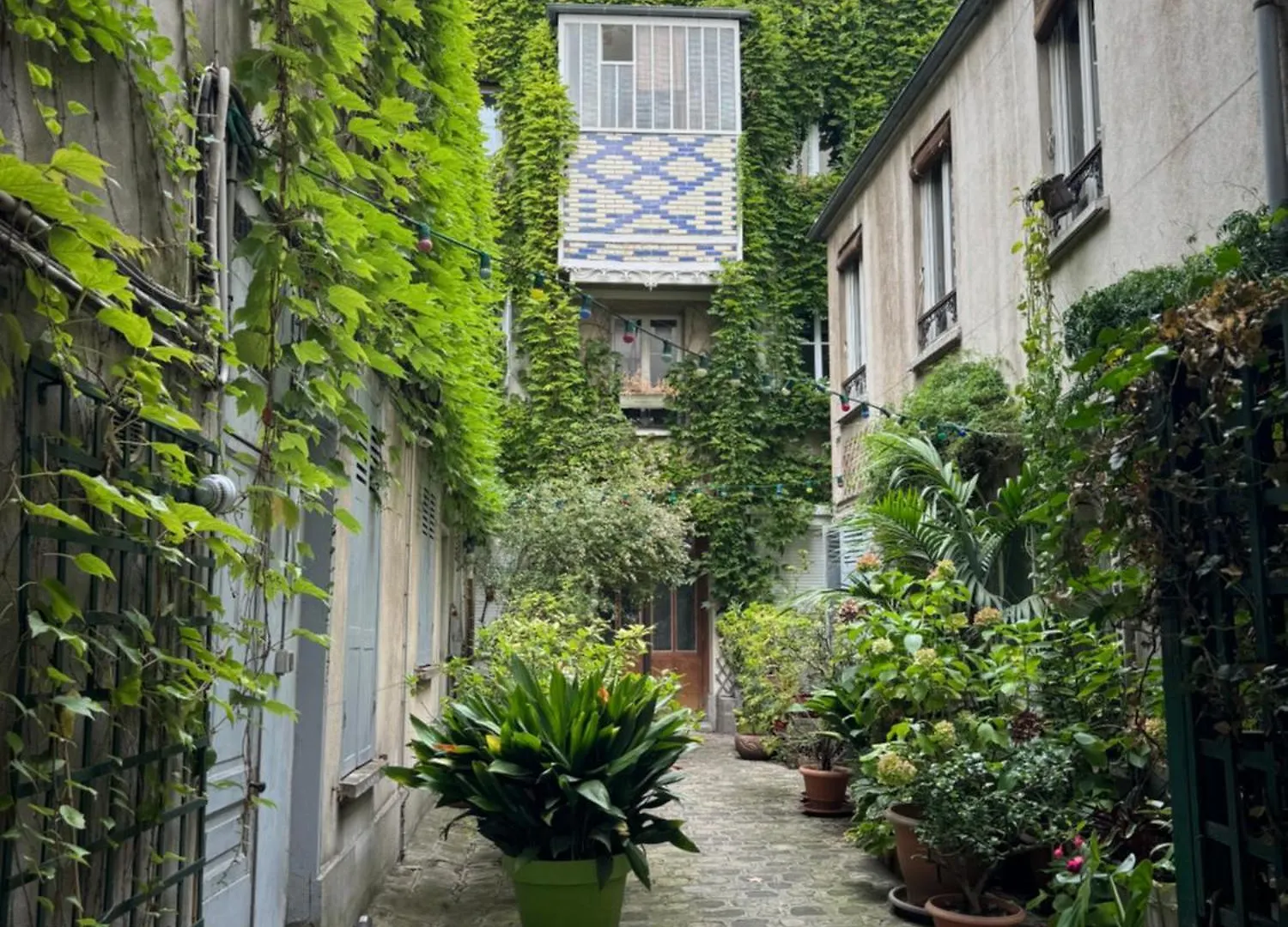 Charonne Apartment *